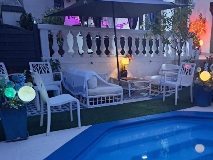 VILLA HÉLÈNE-SUITE Junior MONTPELLIER SUD-PISCINE PRIVÉ-À 2MIN DES PLAGES Pérols Esterno foto